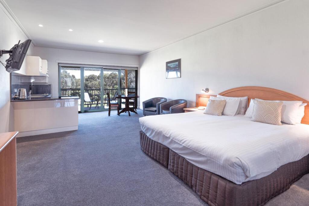 Yarrawonga Mulwala Golf Club Hotel Exterior foto Studio